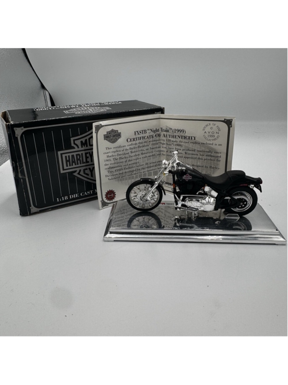 Harley-Davidson 1999 FXSTB Night Train 1:18 Avon Die Cast Metal Collectible